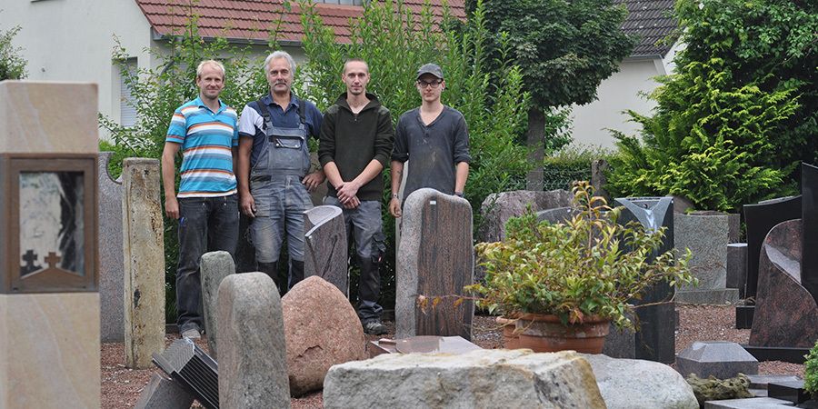 Das Team von KESTERMANN Grabmale & Natursteine